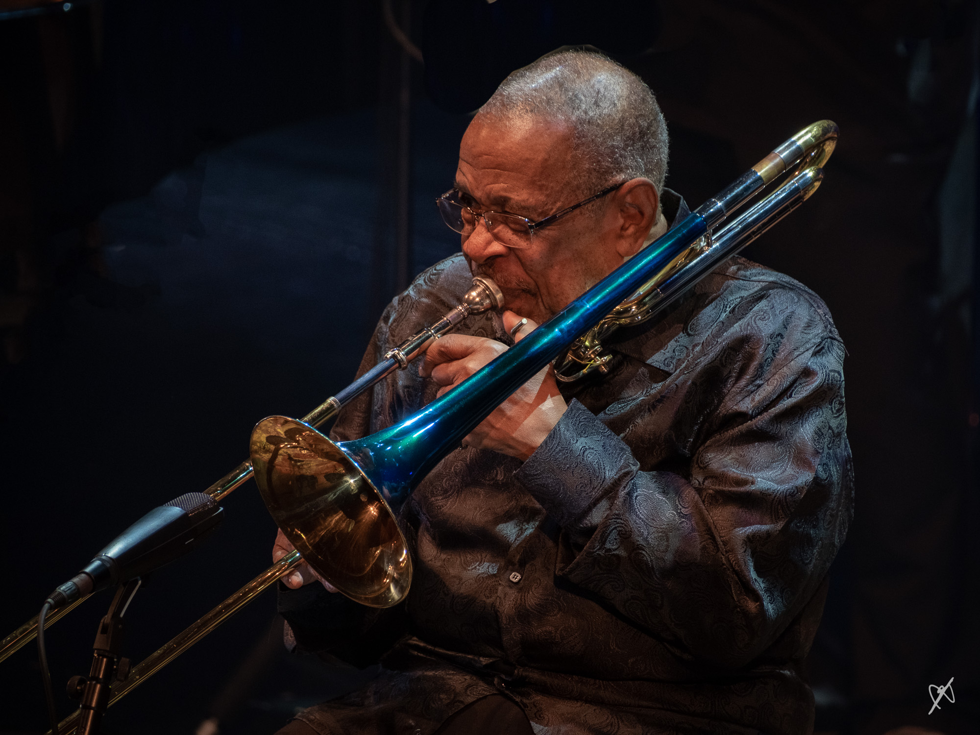 dk 4059 20221127 fee fred wesley